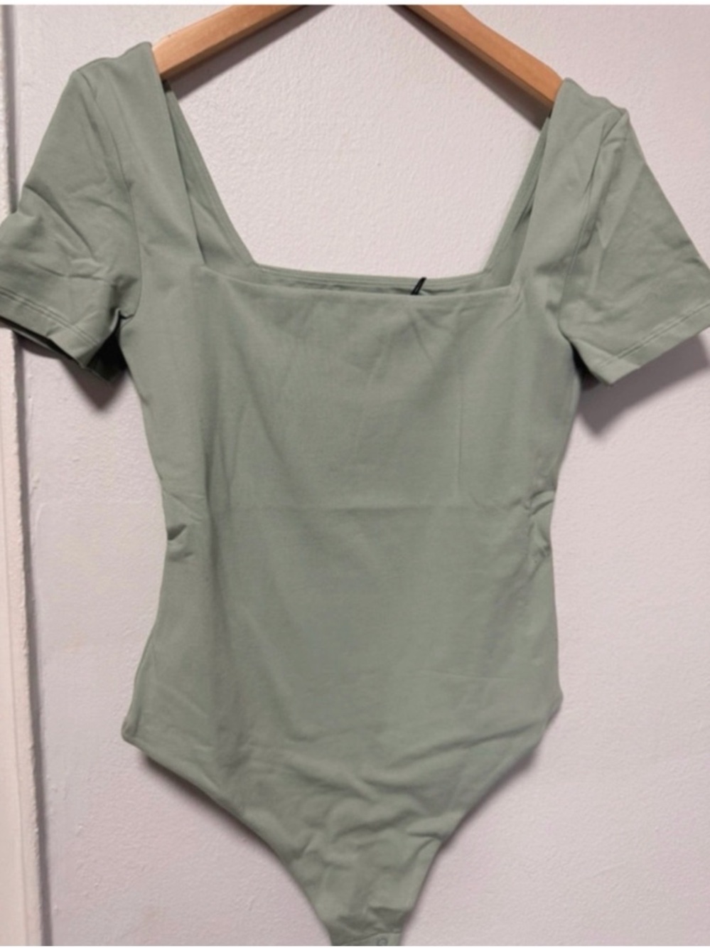 Aritzia Square Neck Short Sleeve Bodysuit in Sage! NO TAG! REMOVED